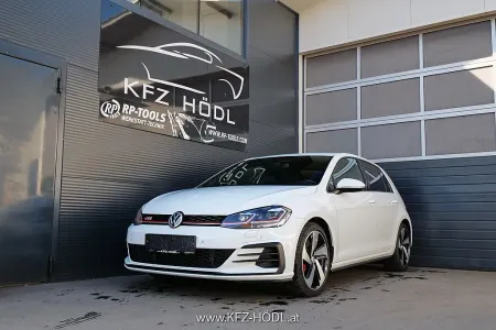 Volkswagen Golf GTI Performance 2,0 TSI DSG