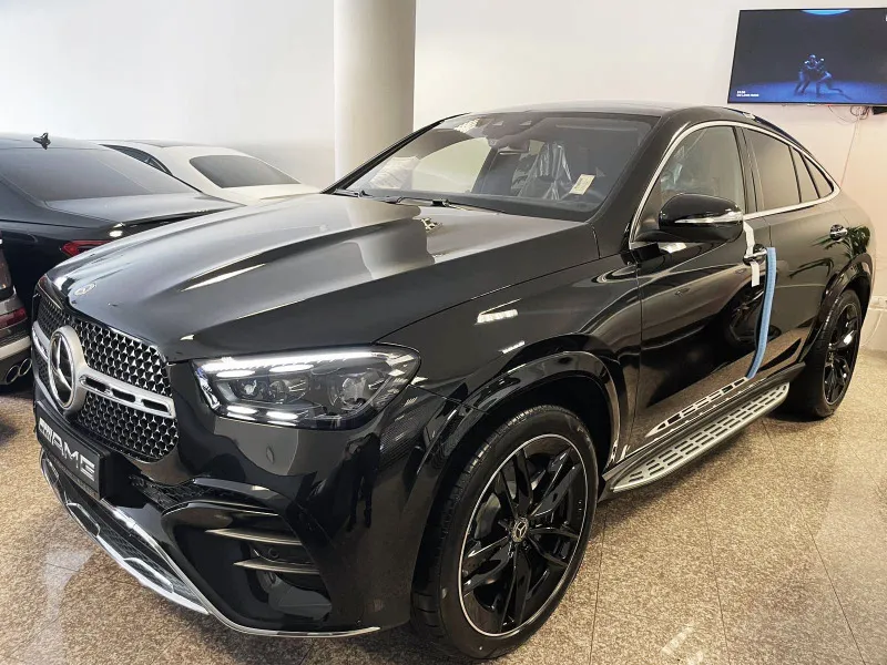 Mercedes-Benz GLE 450d AMG Coupe =MGT Conf= E-Active Body Control Image 3