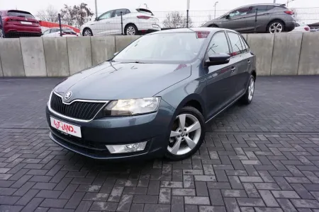 Skoda Rapid 1.2 TSI Bordcomputer USB... 